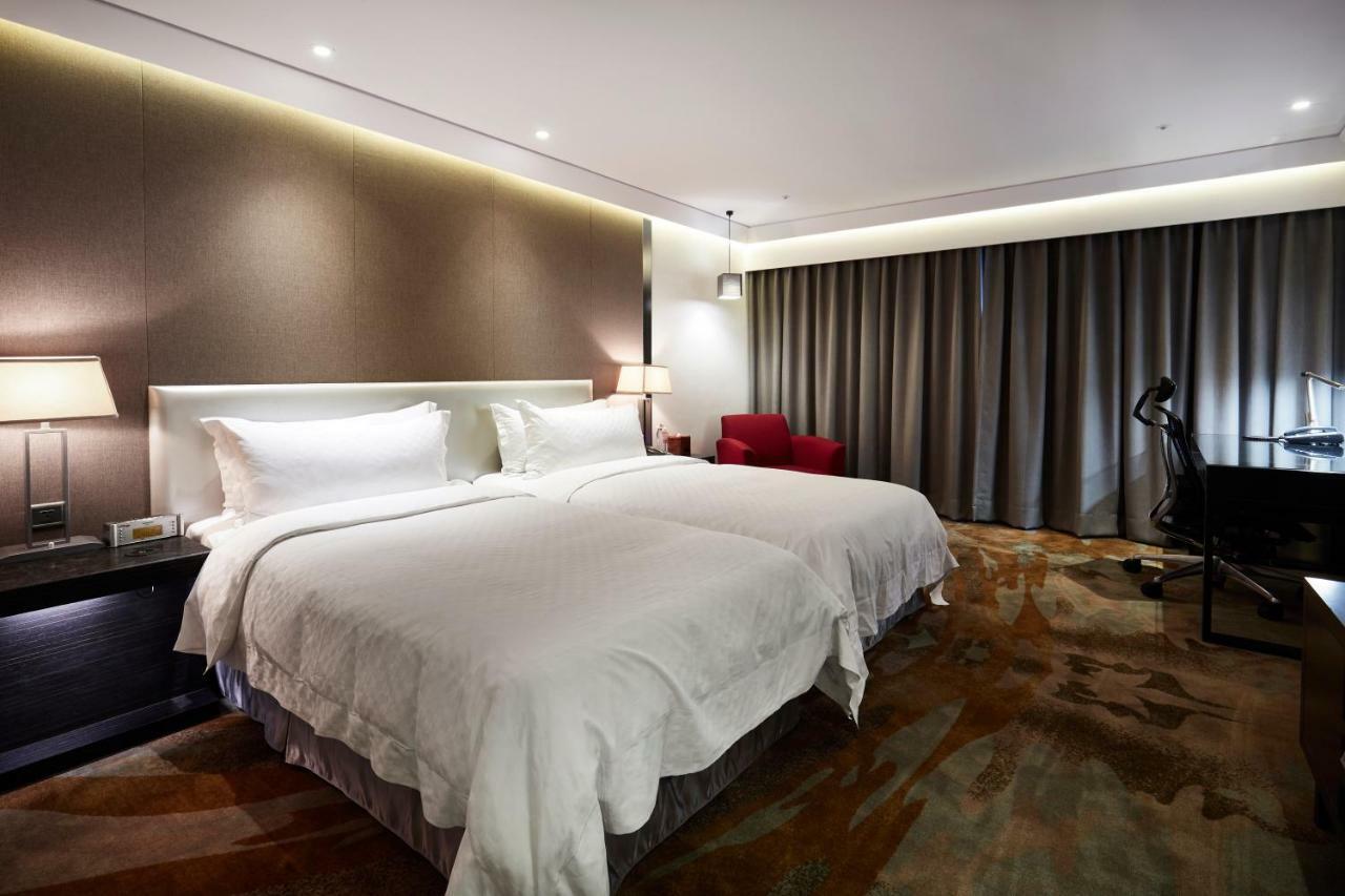 Hotel The Tango Taichung Exterior foto